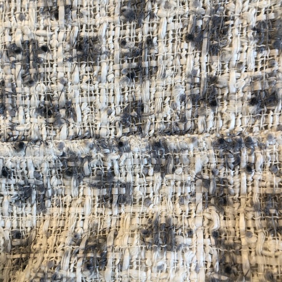 Chanel sweater top! - Picture 2 of 7